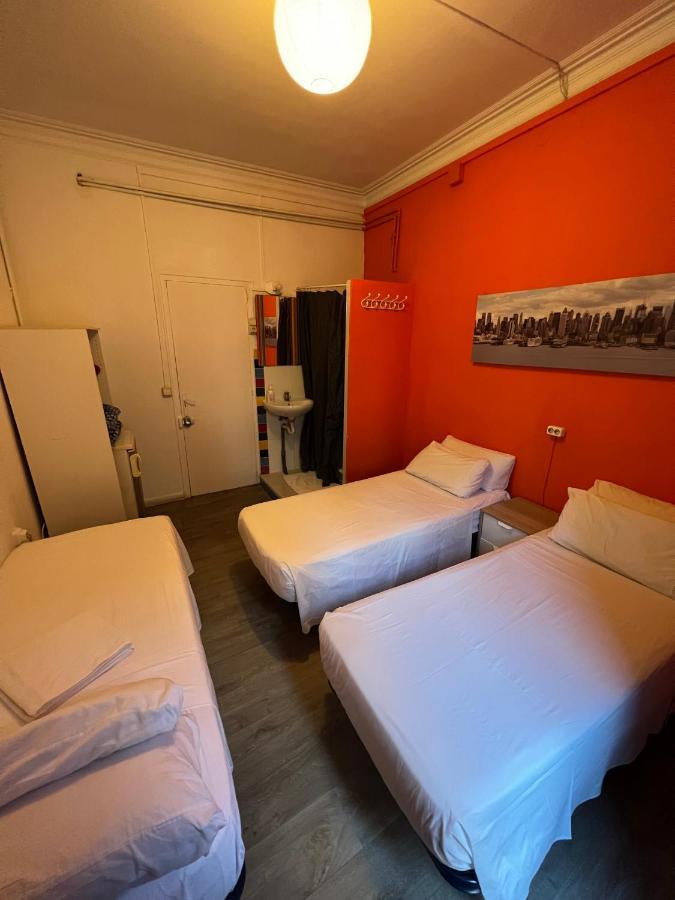 Pension Arosa Barcelona Eksteriør billede